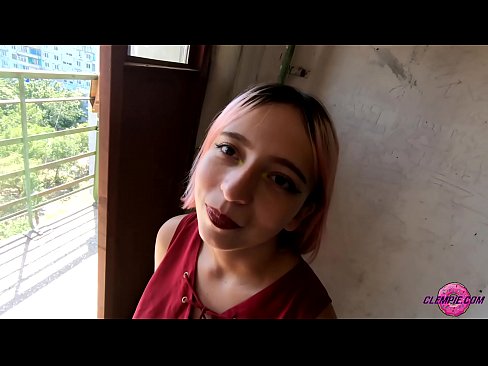 ❤️ Ikasle sentsuak arrotz bat zurrupatzen du kanpoaldean - Cum On His Face ️ Porno vk %eu.pornosexphoto.ruan ﹏