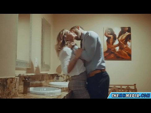 ❤️ Ilehoria busti batek komun publiko batean seduzitzen zaituenean ️ Porno vk %eu.pornosexphoto.ruan ﹏